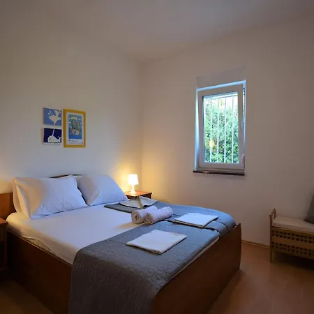 Holiday Home Mandre Near Zrce Beach, Cleaning Included *